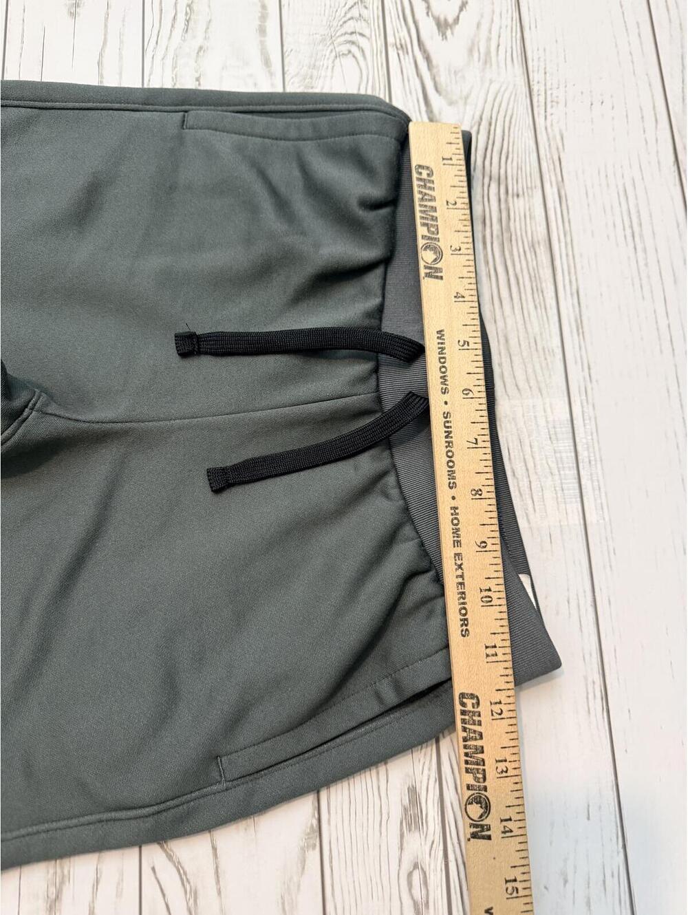 SOLD Boy's Youth Medium Athletic Shorts Drawstring Pockets - Picture 3 of 5